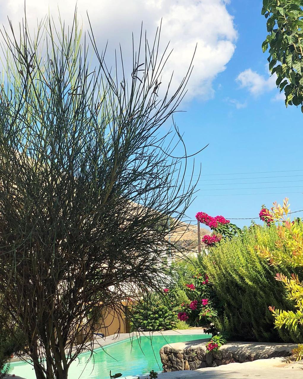 Mantilida Villa Emporio  Bagian luar foto